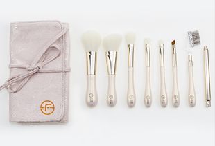 专注服务，成就品牌 东莞向日葵美容用品公司致力口腔卫生用品行业领袖